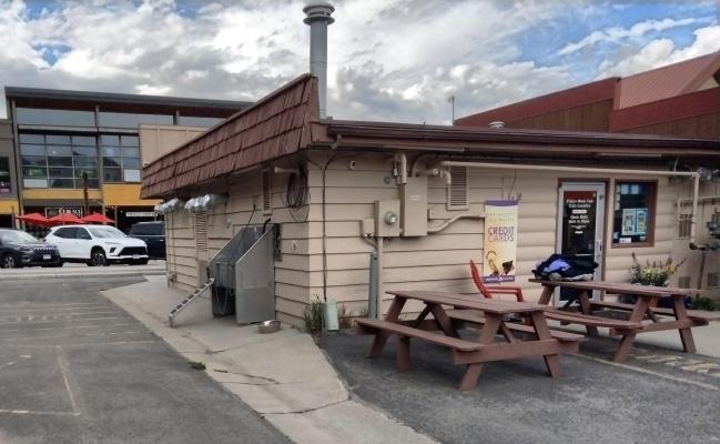 Downtown Frisco, CO - fashionable destination, the laundromat